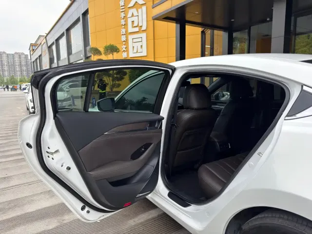 Mazda Atenza 2021 Model 2.5L Blue Sky Premium Edition — Фото автомобиля 27