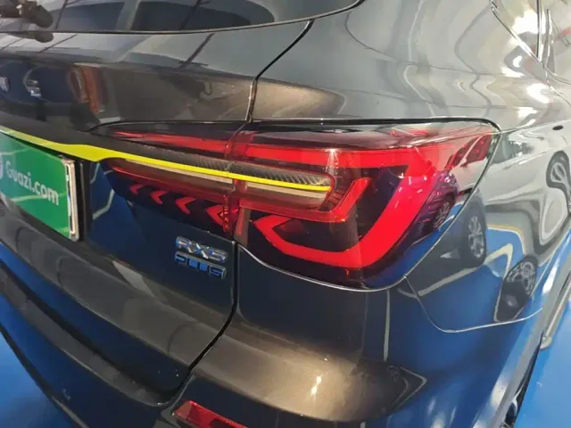 Roewe RX5 — Фото автомобиля 7