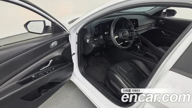 Hyundai Avante CN7 — Фото автомобиля 15