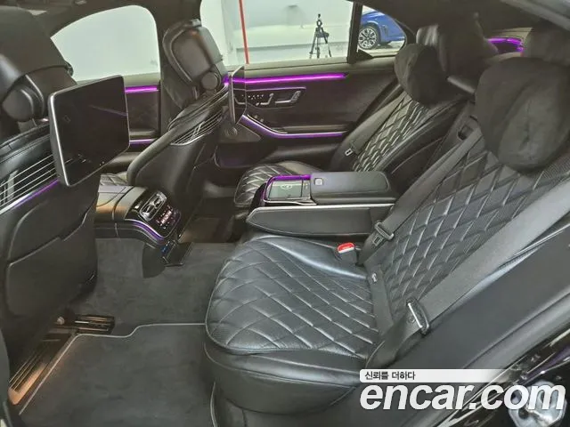 Mercedes-Benz S-Class — Фото автомобиля 12