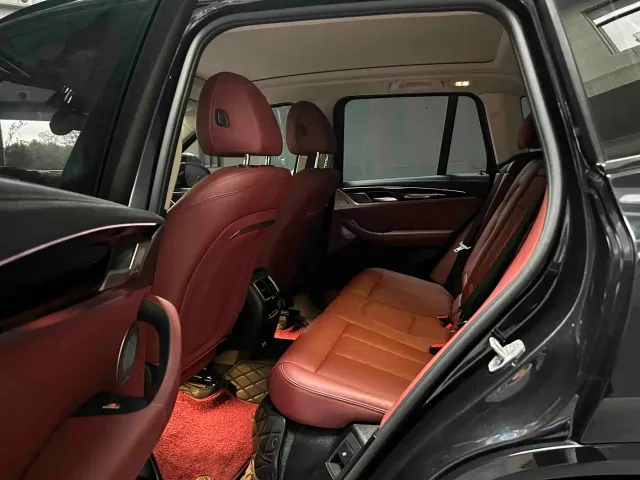 BMW X3 — Фото автомобиля 14