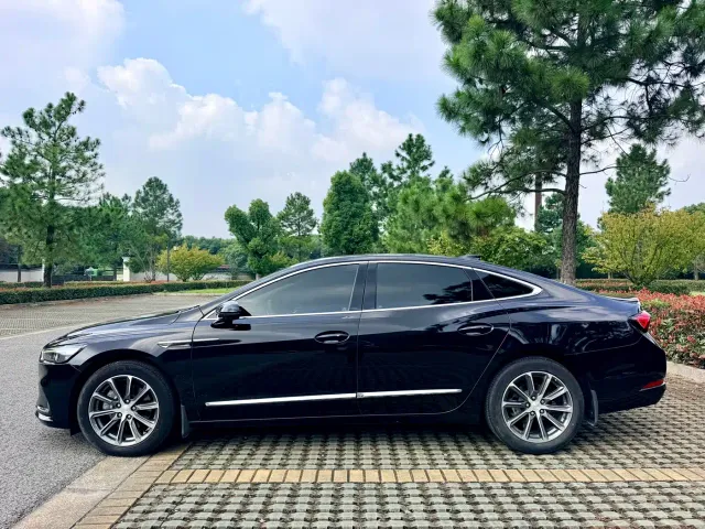 Buick LaCrosse — Фото автомобиля 3