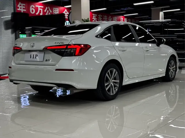 Honda Civic — Фото автомобиля 7