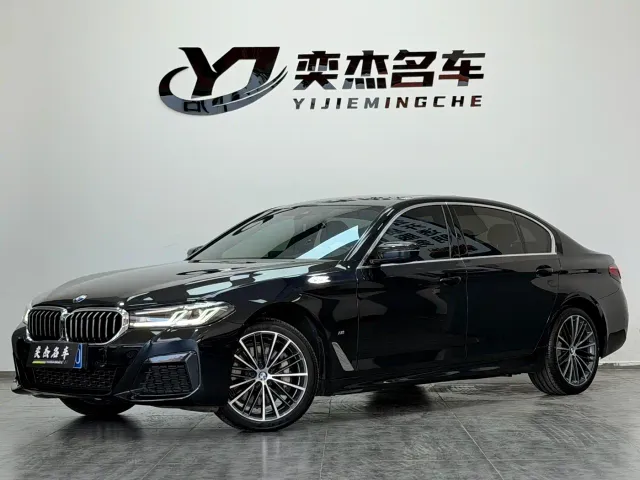 Фотография автомобиля — BMW 5 Series