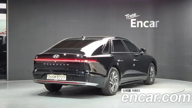 Hyundai Grandeur GN7 — Фото автомобиля 2