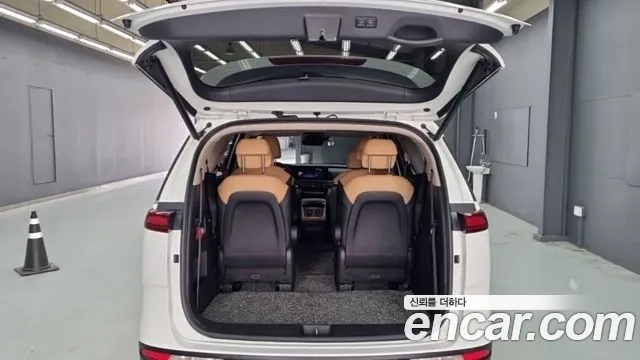 Kia Canival Carnival 4 поколение Бензин 9 мест Signature — Фото автомобиля 12