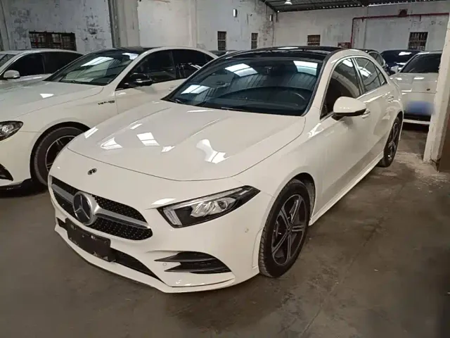 Фотография автомобиля — Mercedes-Benz A-Class