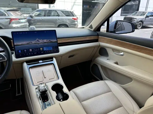 Aito M5 — Фото автомобиля 5