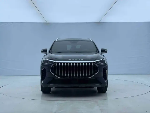 Jetour X70 Plus — Фото автомобиля 2