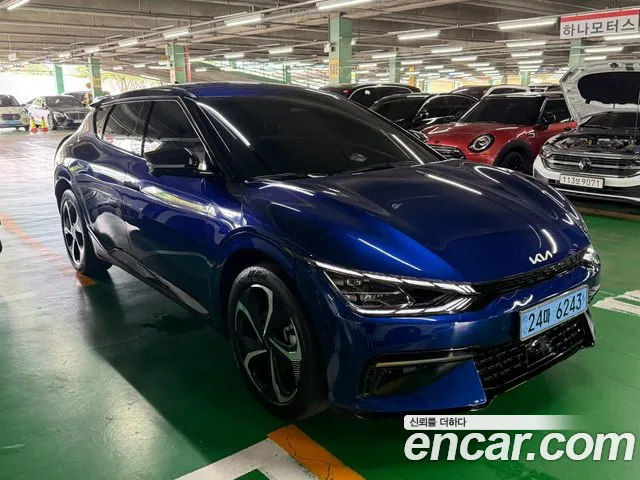 Kia EV6 — Фото автомобиля 3