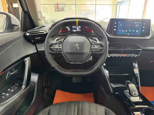 Peugeot 2008 — Фото автомобиля 16