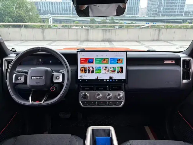 iCAR V23 — Фото автомобиля 15