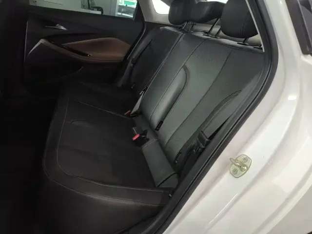 Buick Verano — Фото автомобиля 12