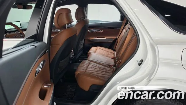 Genesis GV70 2.5T Бензин AWD — Фото автомобиля 9