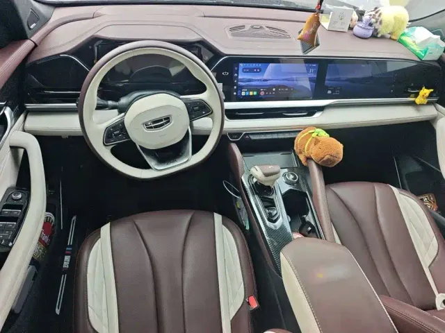 Geely Xingyue L — Фото автомобиля 10