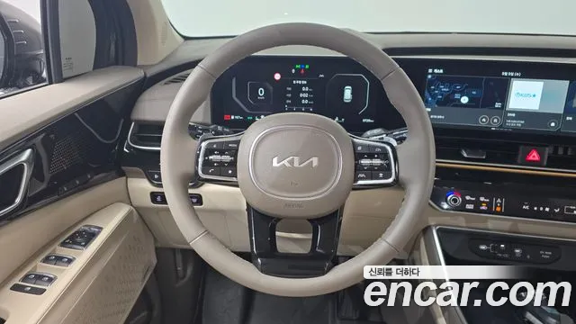 Kia Carnival Generation 4 — Фото автомобиля 17