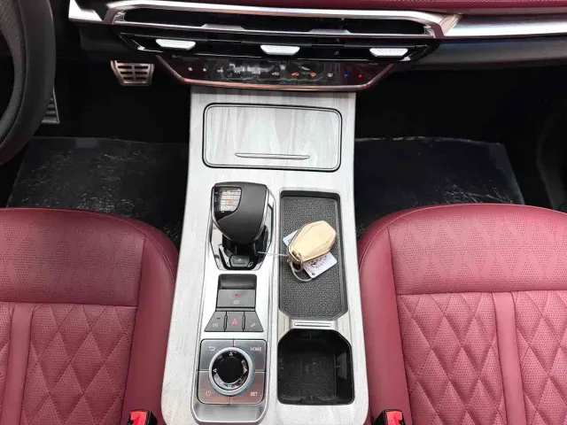 Jetour X70 Plus — Фото автомобиля 9