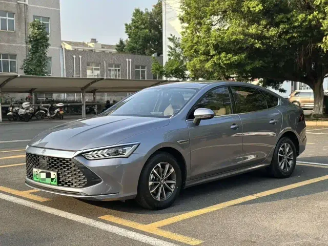 Фотография автомобиля — BYD Qin PLUS