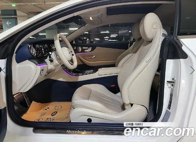 Mercedes-Benz E-Class — Фото автомобиля 6