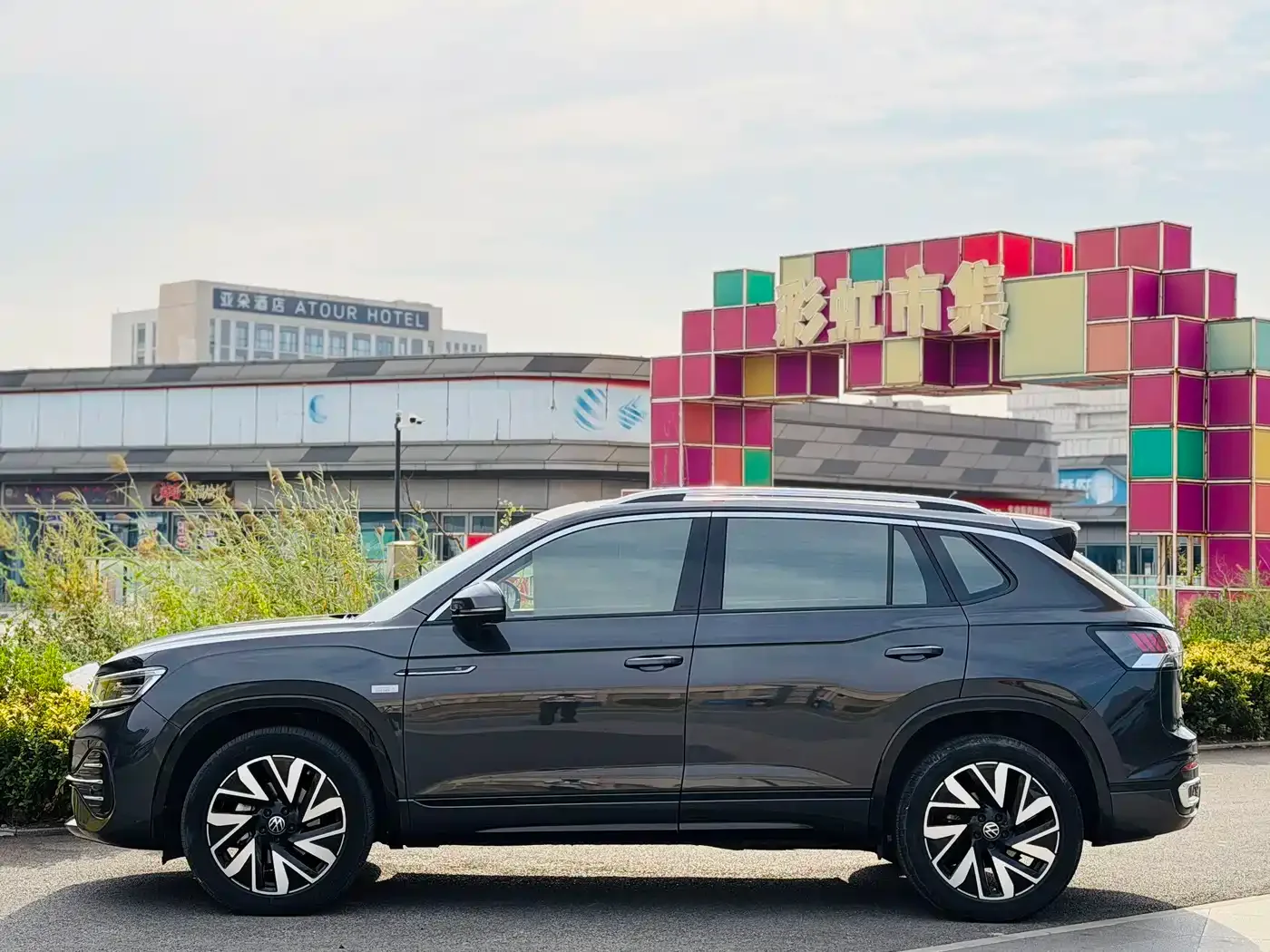 Volkswagen Tayron 2024 380TSI 4WD R-Line High Performance — Фото автомобиля 3