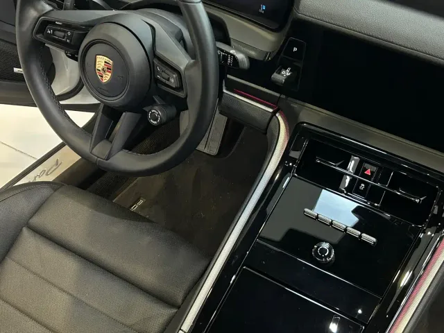 Porsche Panamera — Фото автомобиля 15
