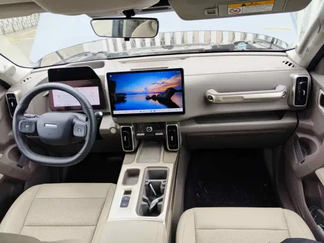 Haval Big Dog — Фото автомобиля 12