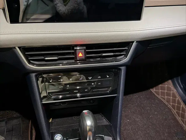 Volkswagen Tharu — Фото автомобиля 3