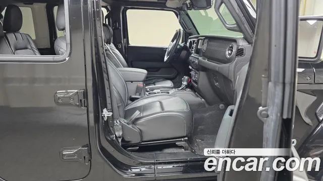 Jeep Wrangler Wrangler (JL) — Фото автомобиля 26