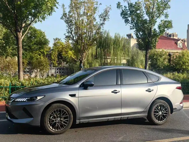 Фотография автомобиля — BYD Qin PLUS