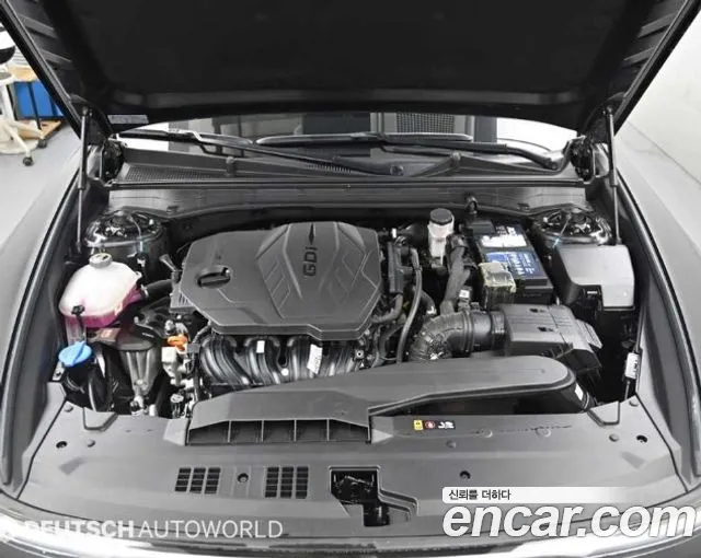 Hyundai Grandeur Grandeur (GN7) 2.5 Бензин 2WD — Фото автомобиля 6