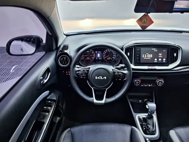 Kia KX1 — Фото автомобиля 12