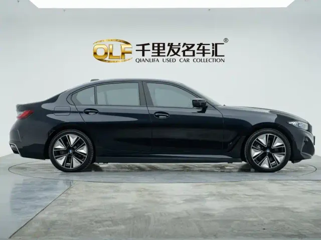 BMW i3 — Фото автомобиля 4