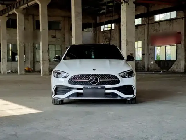 Mercedes-Benz C-Class — Фото автомобиля 4