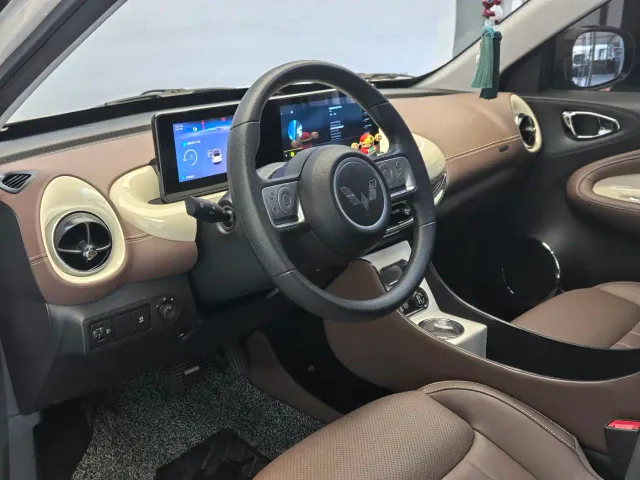 Wuling Bingo — Фото автомобиля 12