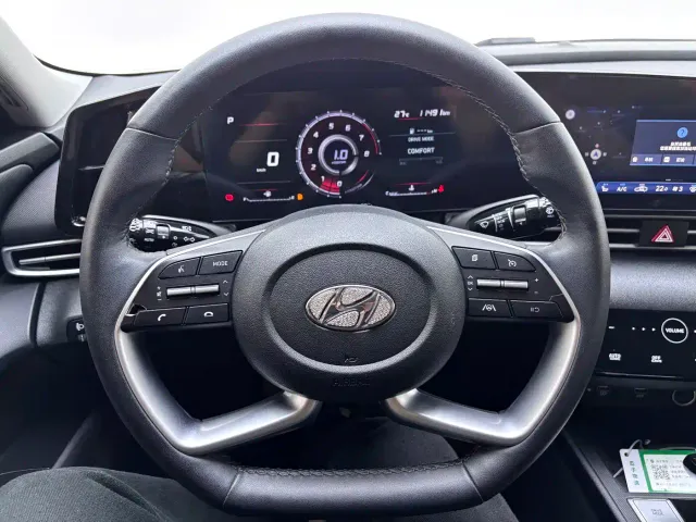 Hyundai Elantra — Фото автомобиля 8