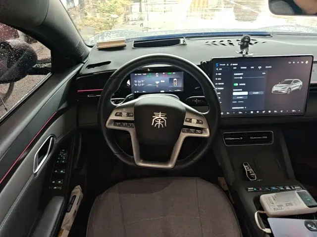 BYD Qin L — Фото автомобиля 10
