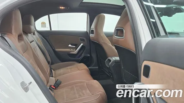 Mercedes-Benz A-Class — Фото автомобиля 10