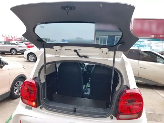 Roewe Clever — Фото автомобиля 14