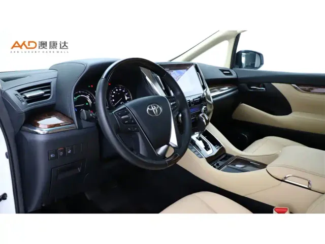 Toyota Alphard — Фото автомобиля 6