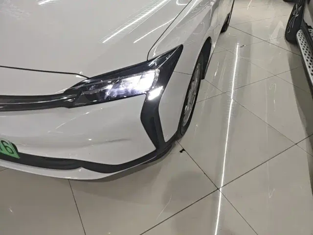 Buick Velite 6 — Фото автомобиля 23
