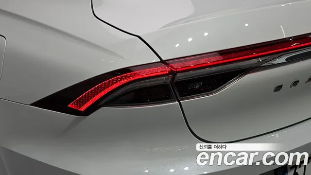 Hyundai Grandeur New — Фото автомобиля 23
