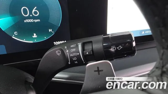 Hyundai Grandeur Grandeur (GN7) 2.5 Бензин 2WD — Фото автомобиля 25