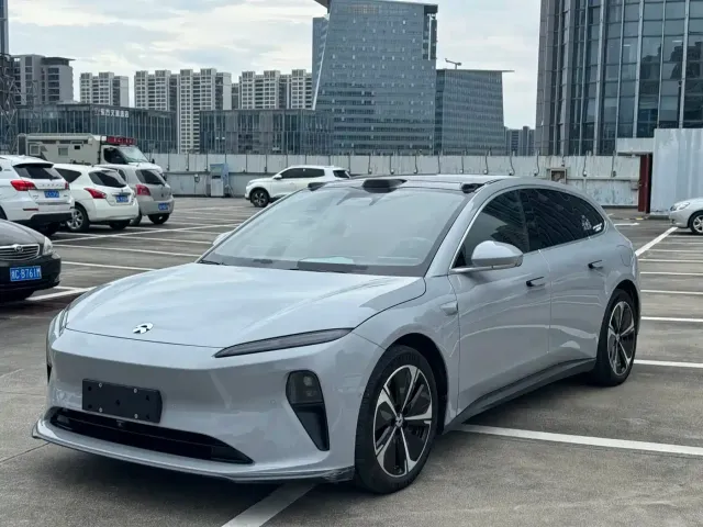 Фотография автомобиля — Nio ET5 Touring