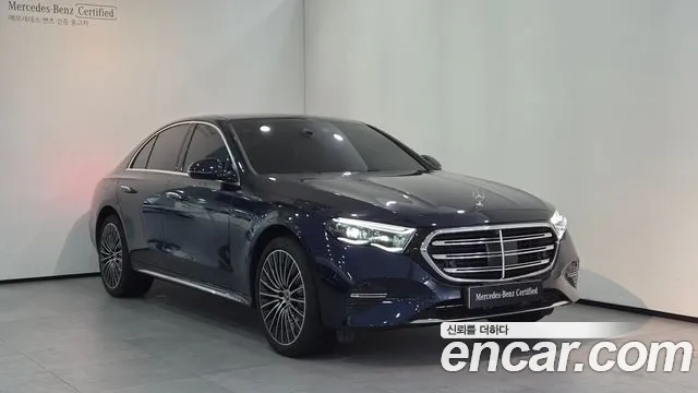 Mercedes-Benz E-Class — Фото автомобиля 10