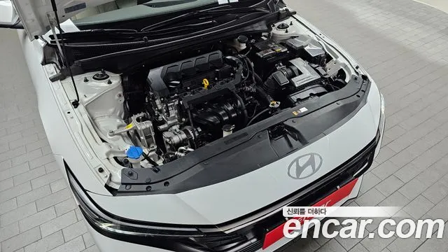 Hyundai Avante CN7 — Фото автомобиля 9