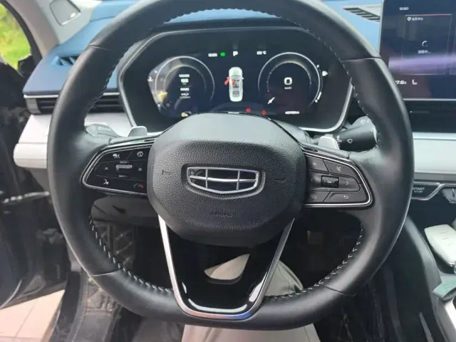 Geely Xingrui — Фото автомобиля 15