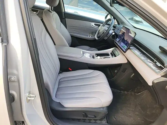 Roewe M7 DMH — Фото автомобиля 24
