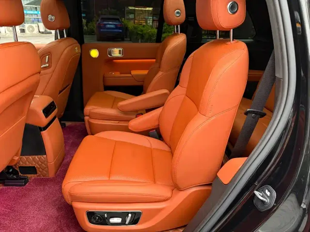 Li Auto L9 — Фото автомобиля 12