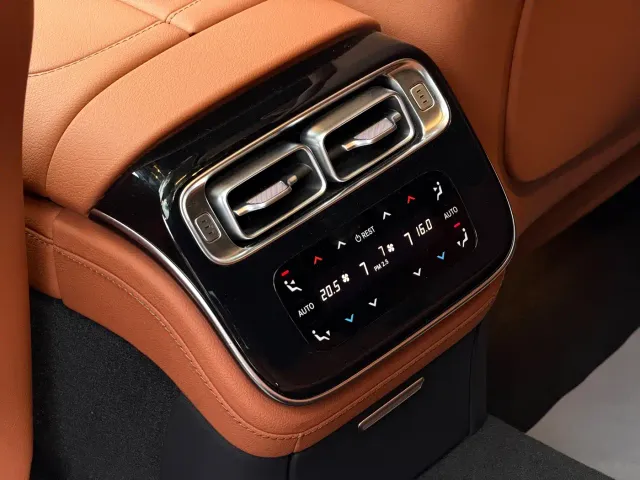 Mercedes-Benz S-Class — Фото автомобиля 11