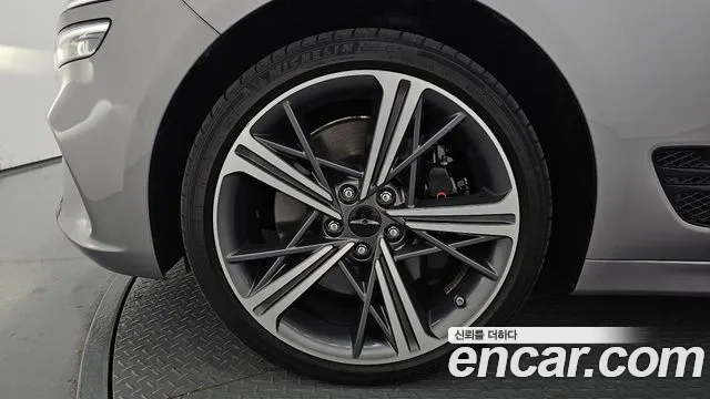 Genesis G70 — Фото автомобиля 5
